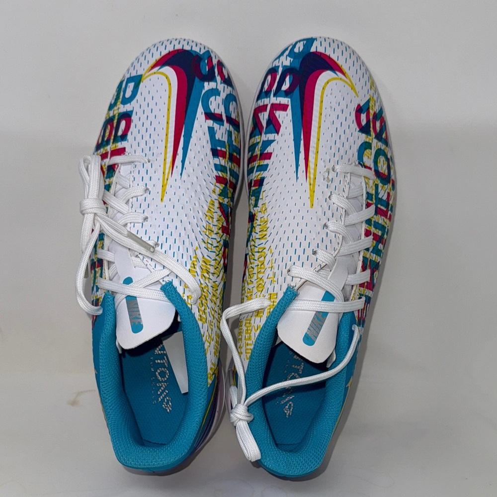 Nike Jr.
Phantom GT
Academy 3D
IC
